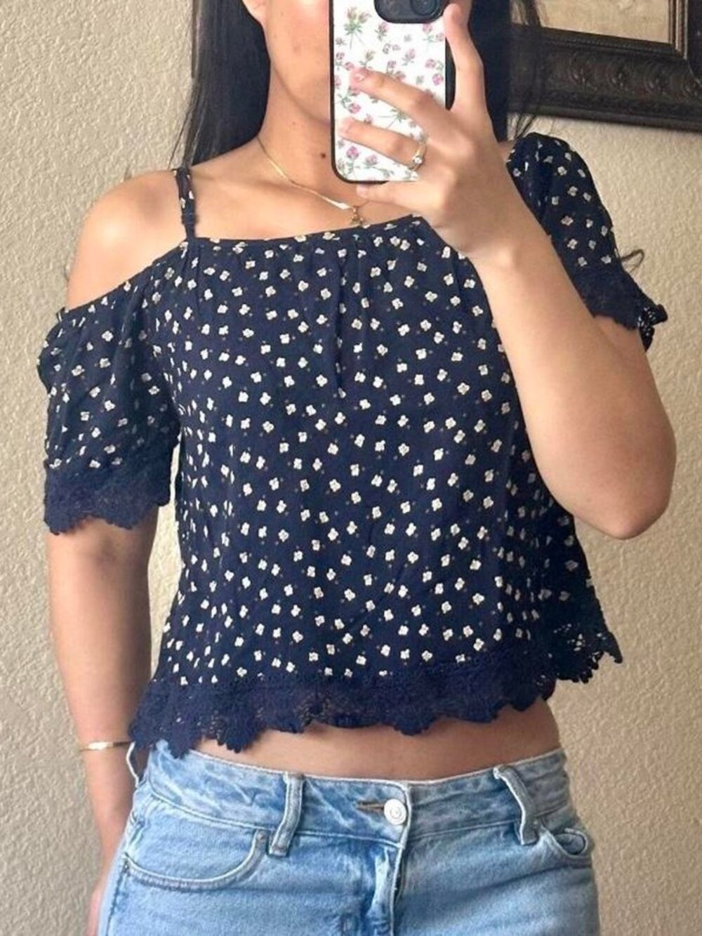 Off-the-shoulder Top